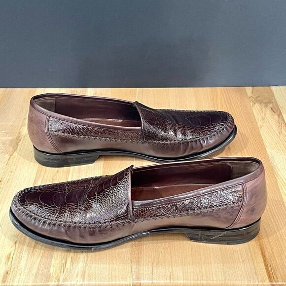 Johnston & Murphy Alligator Embossed Leather Loafers. Dark Brown. Size 10.5M. main image 8